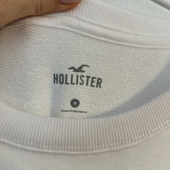 🆕 NWT Hollister sweatshirt - oversized Medium - Picture 2 of 4